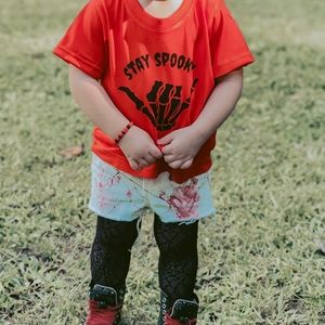 Stay spooky toddler tee